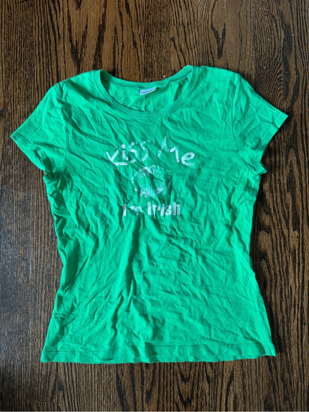 No Boundaries Kiss Me I’m Irish Bright Green Graphic Tee